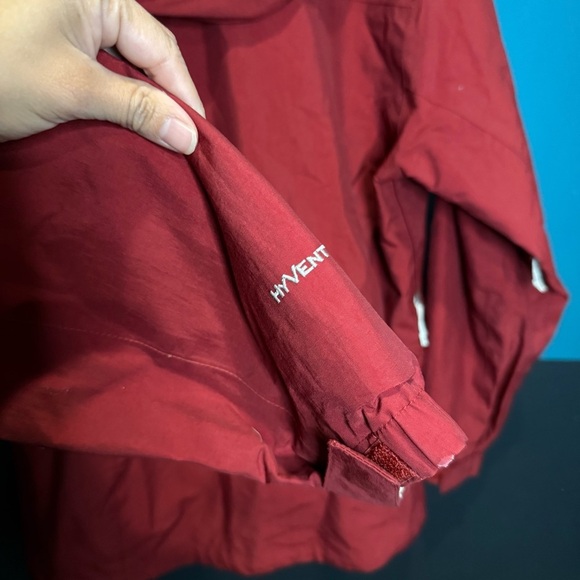 The North Face Men's Vibrant Red Rain Jacket - Picture 4 of 11